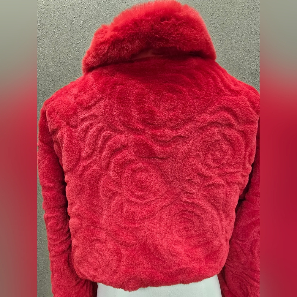 OnceFirst Chic Red Rosette Teddy Jacket - Picture 4 of 6